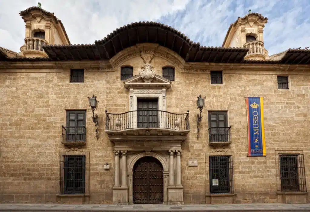 fachada-palacio-abacial-1024x702-1.jpg